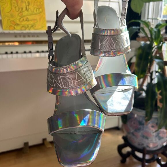Kendall & Kylie Iridescent Silver Sandals 8.5 - Picture 1 of 16